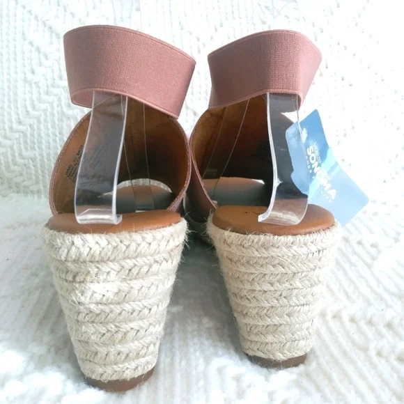 Sonoma Shoes - Picture 4 of 9